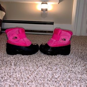 Toddler North Face snow boots